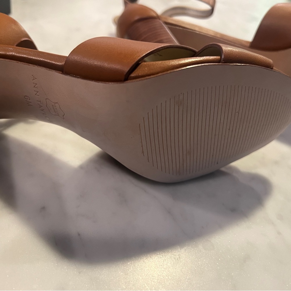 Ann Taylor Liya Leather Block Heeled Sandals sz 6 NWT in original box - Picture 7 of 12